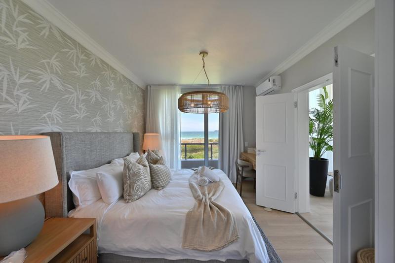 3 Bedroom Property for Sale in Dolphin Beach Western Cape